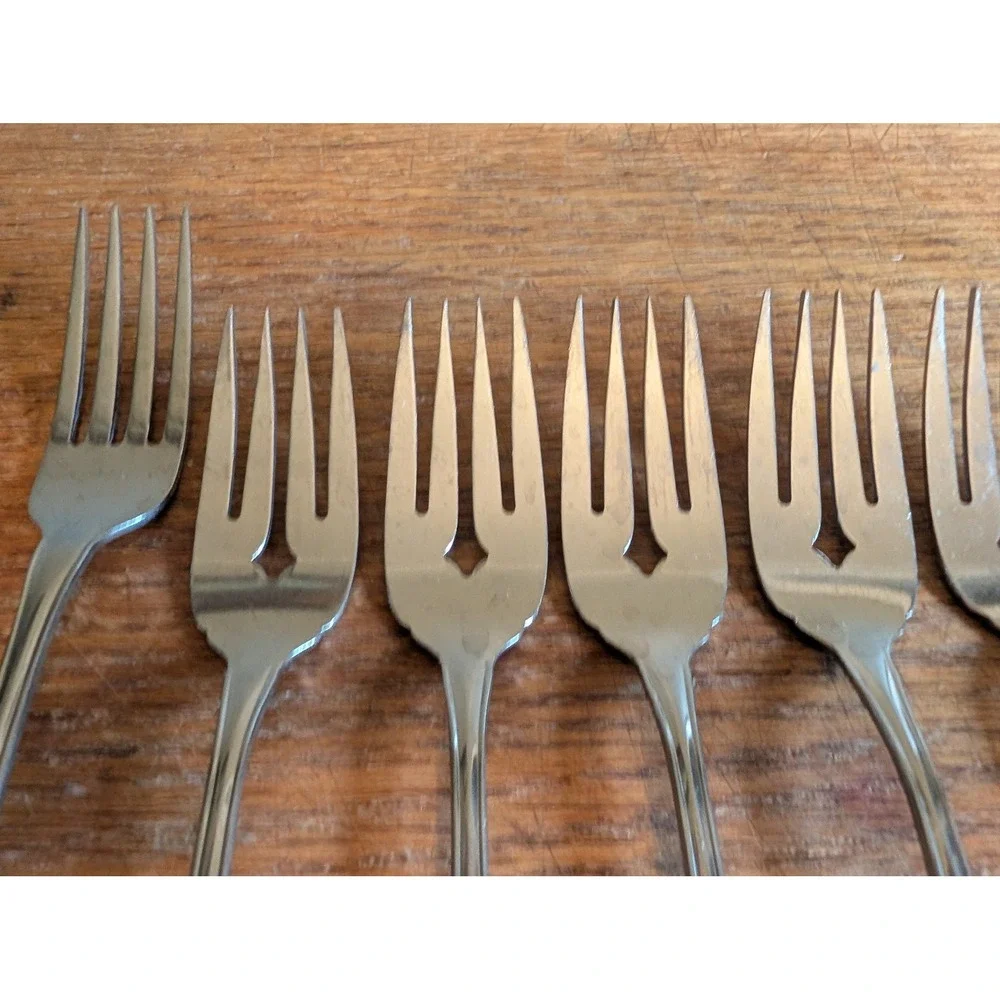Oneida Profile Stainless Flatware Set 5 Salad Forks 1 Dinner Fork